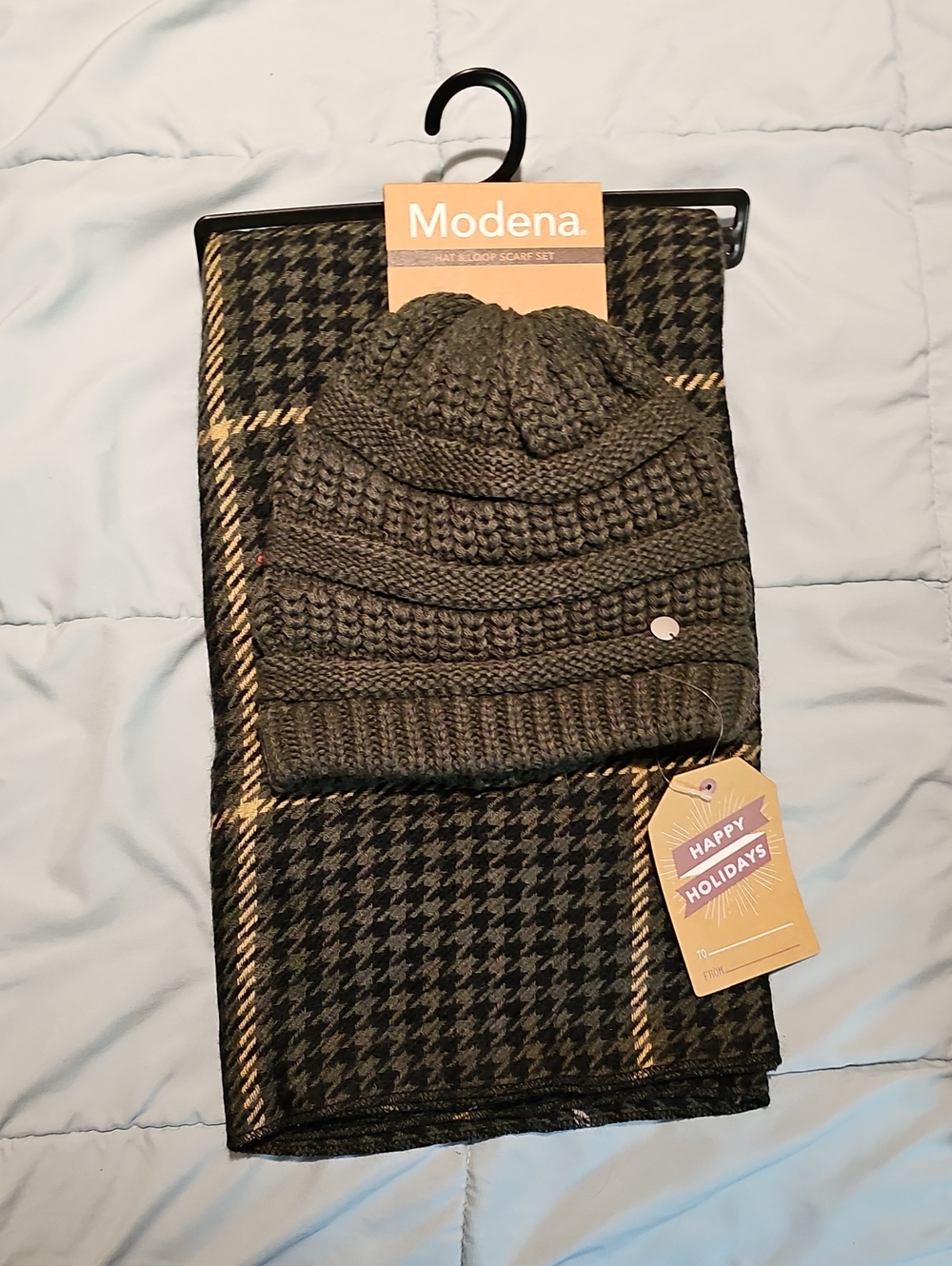 Modena Hat And Scarf Set Green And Black Brand New With Tags